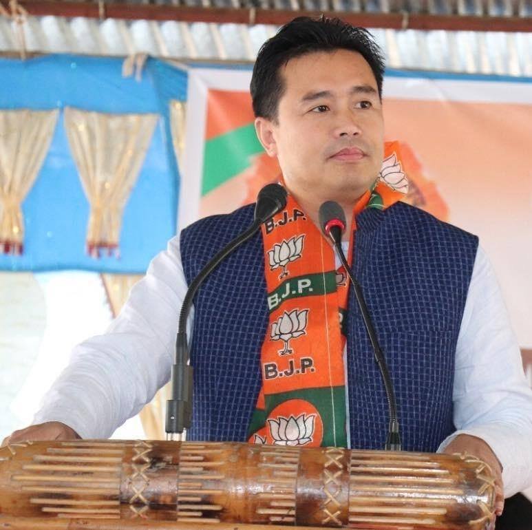 Th Biswajit bats for Surplus urea in Manipur