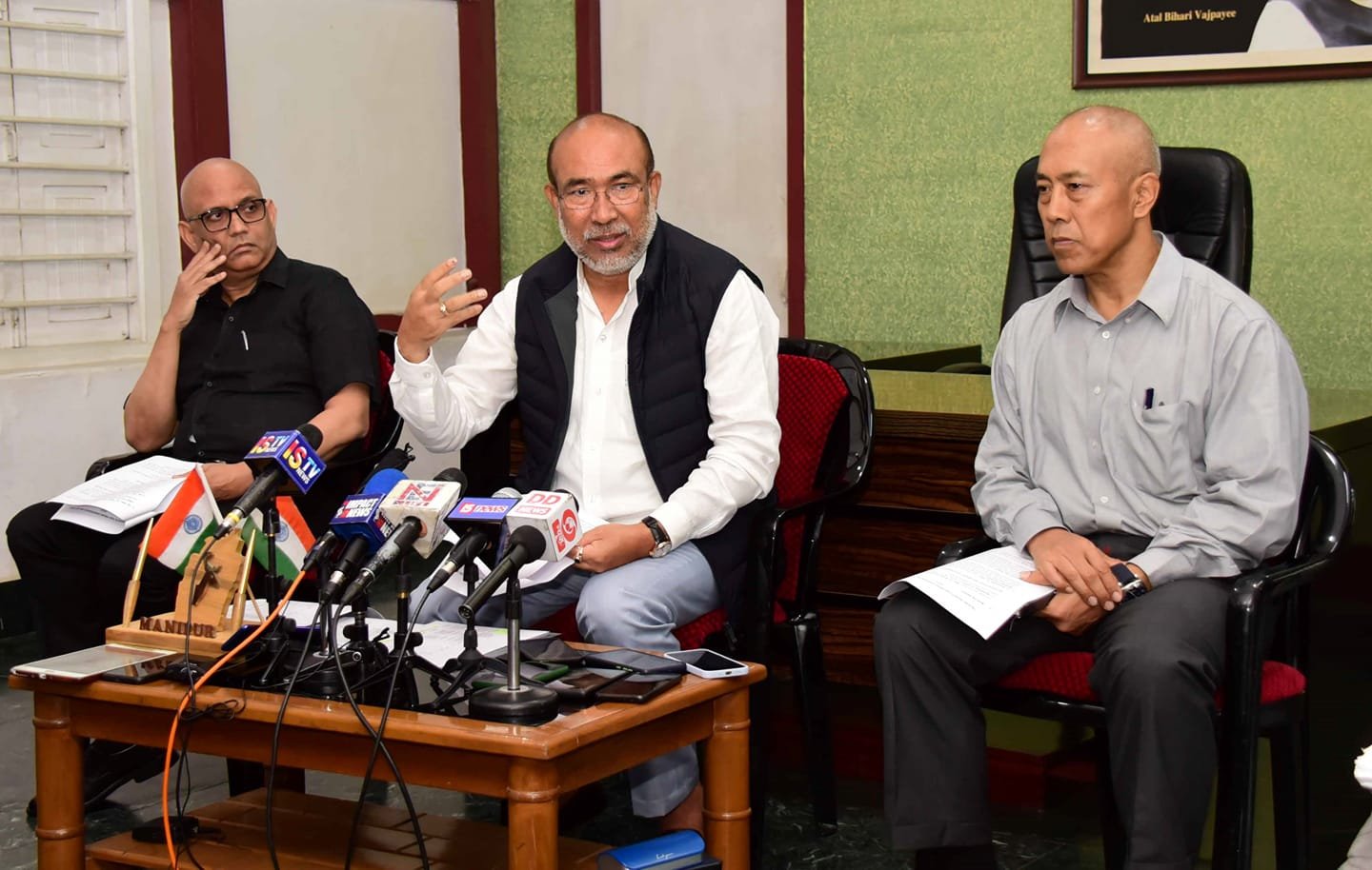 Drugs worth Rs. 182.29 cr in the international market seized since April 1 CM N Biren gives credit to people for success of War on drugs