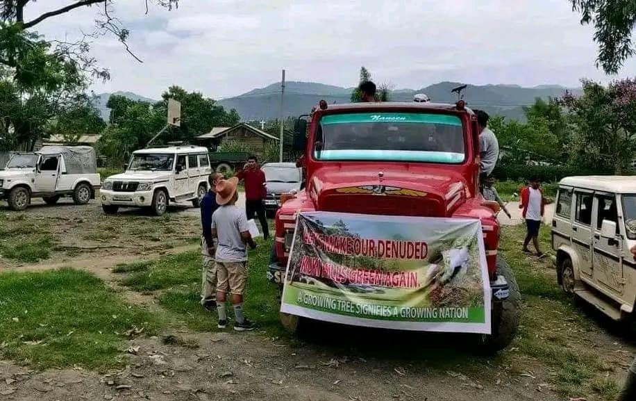 Mass plantation drive at Thangjing hills by DFO Churachandpur