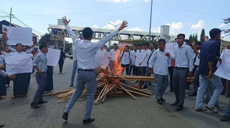 CM N Biren shocked over the thrashing of commuters by agitating students on Airport Road.