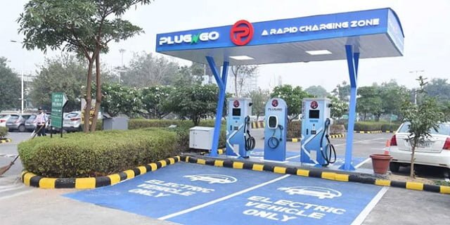 Electric Vehicle Charging Stations in UP Expressways