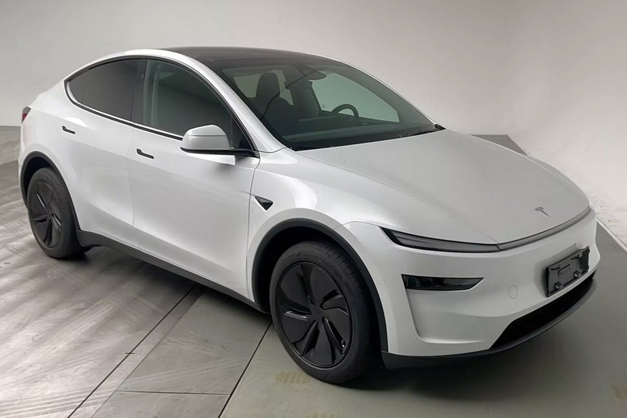 At Rs 70 Lakh, Tesla’s Model Y Targets India’s Elite 2 2025 tesla model y production giga shanghai deliveries 3