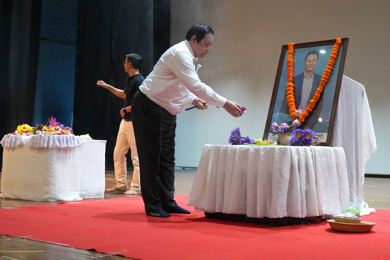 Manipur University Pays Tribute to MIMS Faculty Dr Sorokhaibam Keshorjit Singh 1 Manipur University faculty members, students and family members paying tribute to Dr Sorokhaibam Keshorjit Singh at the University Auditorium
