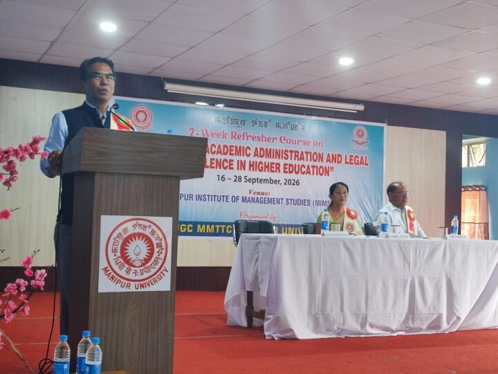 MU Refresher Course Brings Teachers and Administrative Officers Together 17 MU Refresher Course Brings Teachers and Officers Together